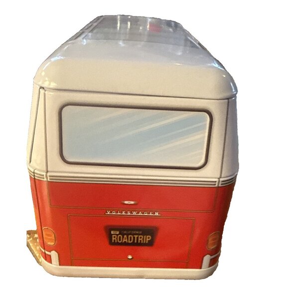 VW Bus Tin "Road Trip" Collage 550 Pc Jigsaw Puzzle Eurographics - Picture 4 of 11